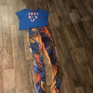 Nike shirt and  ruched skinny stretch stack pants